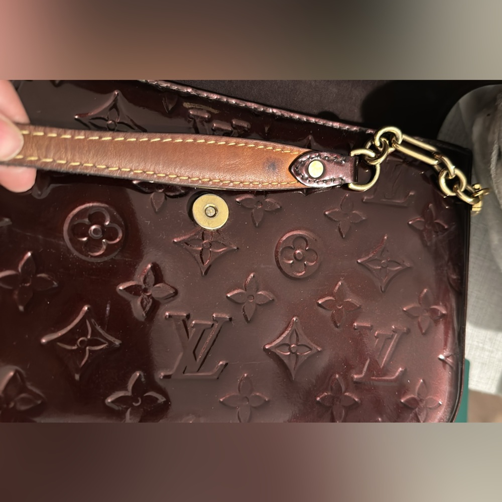 Louis Vuitton Amarante Rodeo Drive Monogram Vernis Leather Shoulder Bag - Picture 16 of 16